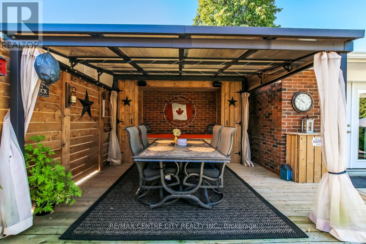 42610 Walnut Street, Central Elgin, Ontario  N0L 2L0 - Photo 32 - X12399855