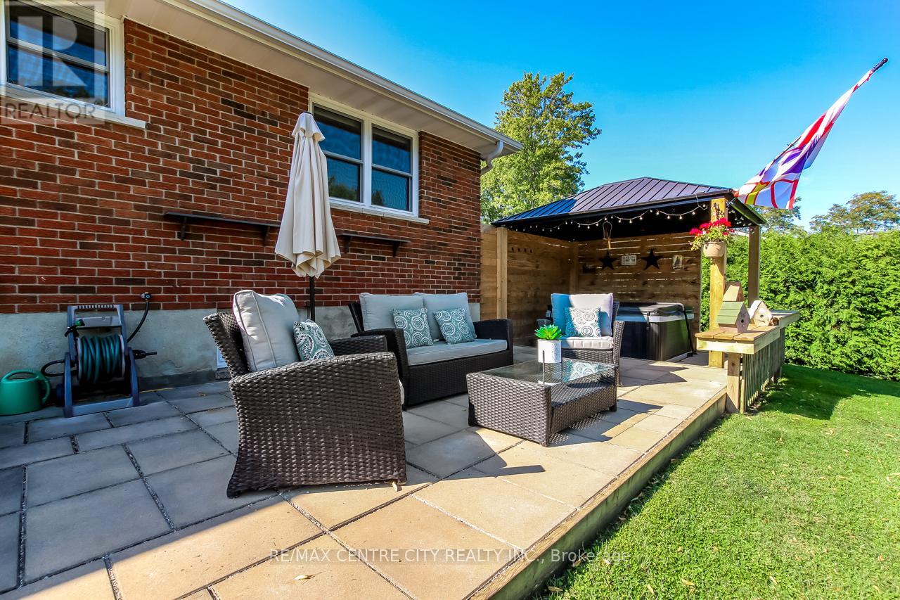 42610 Walnut Street, Central Elgin, Ontario  N0L 2L0 - Photo 35 - X12399855