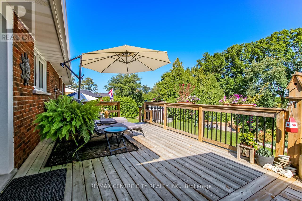 42610 Walnut Street, Central Elgin, Ontario  N0L 2L0 - Photo 34 - X12399855