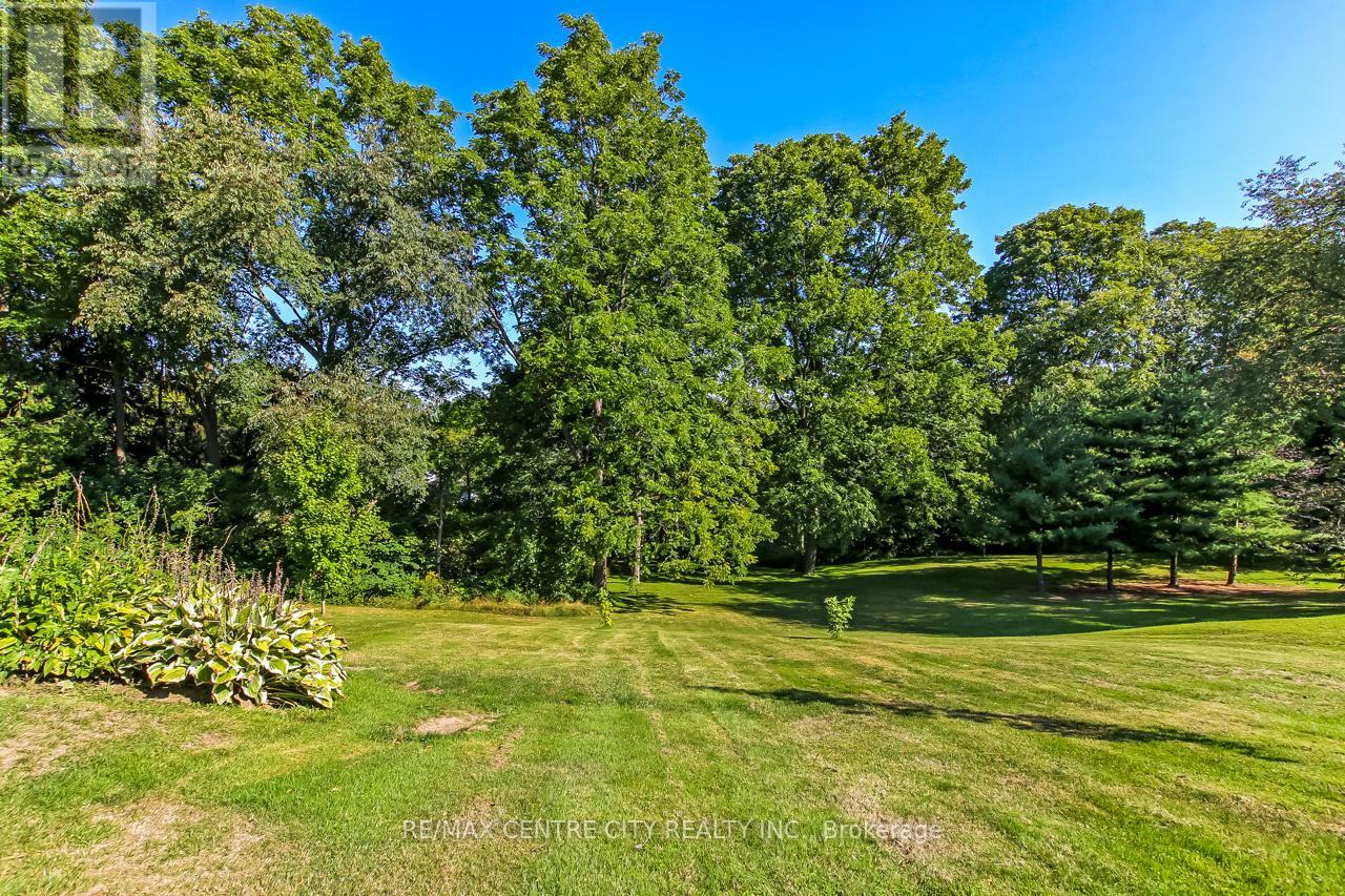 42610 Walnut Street, Central Elgin, Ontario  N0L 2L0 - Photo 42 - X12399855