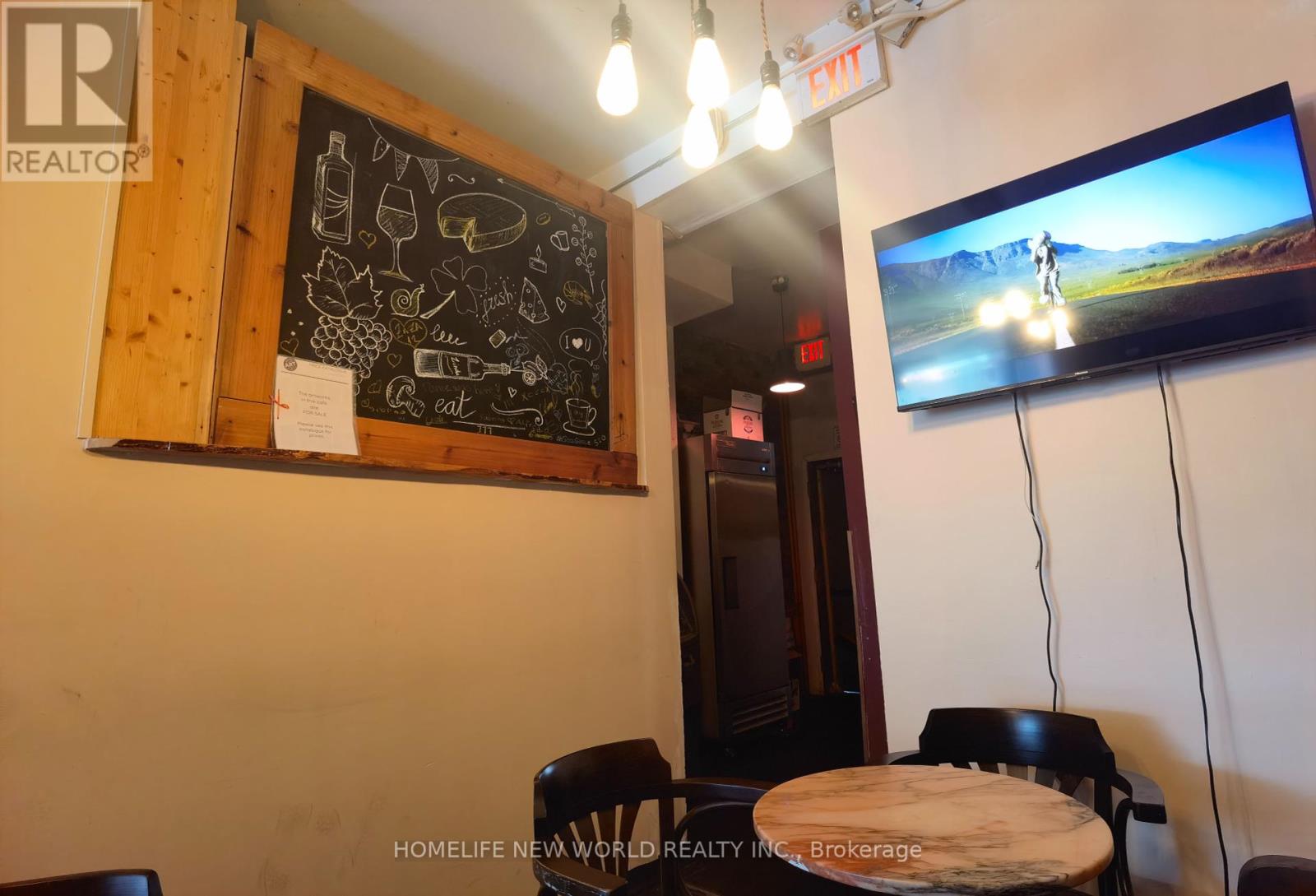 1104 College Street, Toronto (Dufferin Grove), Ontario  M6H 1B3 - Photo 7 - C12403102