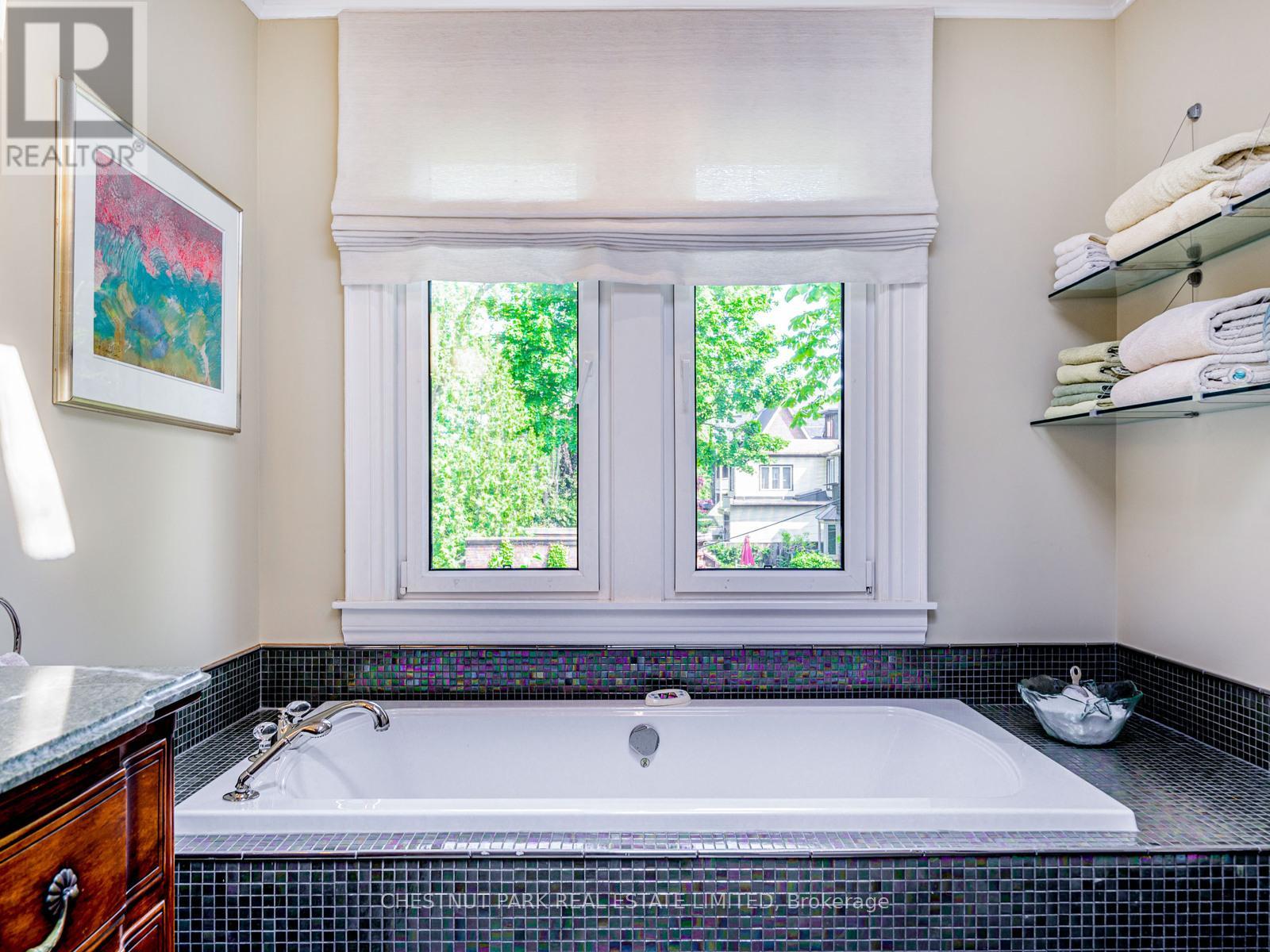 78 Dale Avenue, Toronto, Ontario  M4W 1K9 - Photo 28 - C12403122
