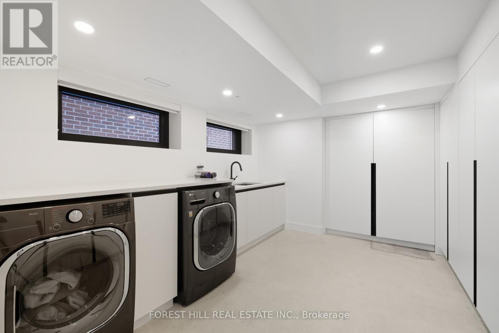 22 Khedive Avenue, Toronto, Ontario  M6A 2G2 - Photo 36 - C12403133