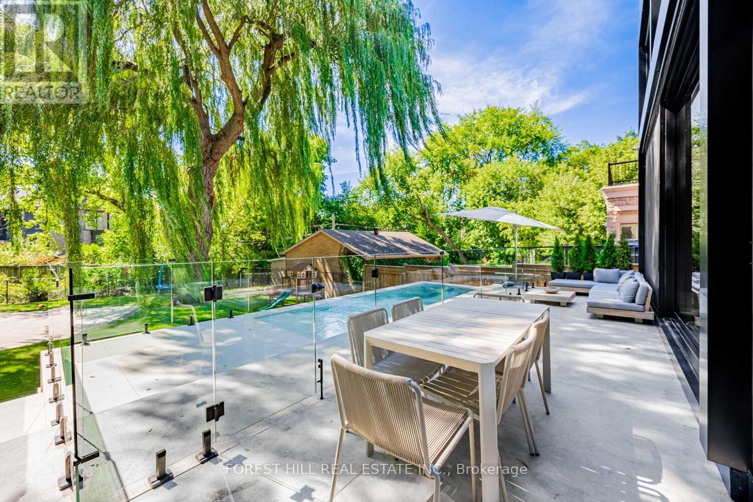 22 Khedive Avenue, Toronto, Ontario  M6A 2G2 - Photo 42 - C12403133