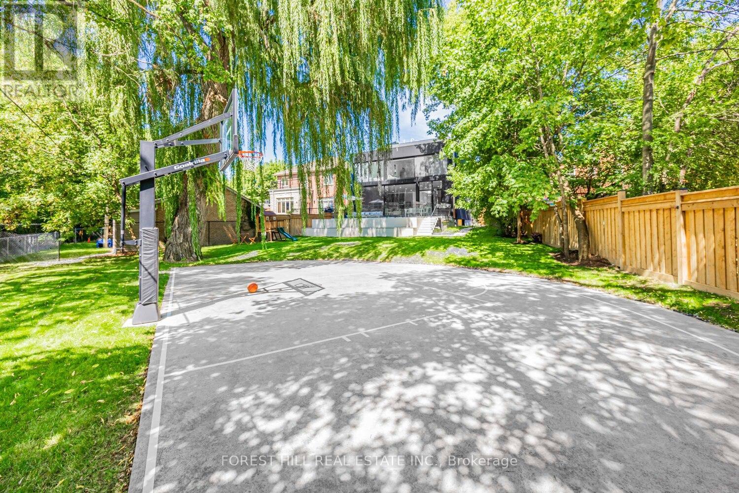 22 Khedive Avenue, Toronto, Ontario  M6A 2G2 - Photo 45 - C12403133