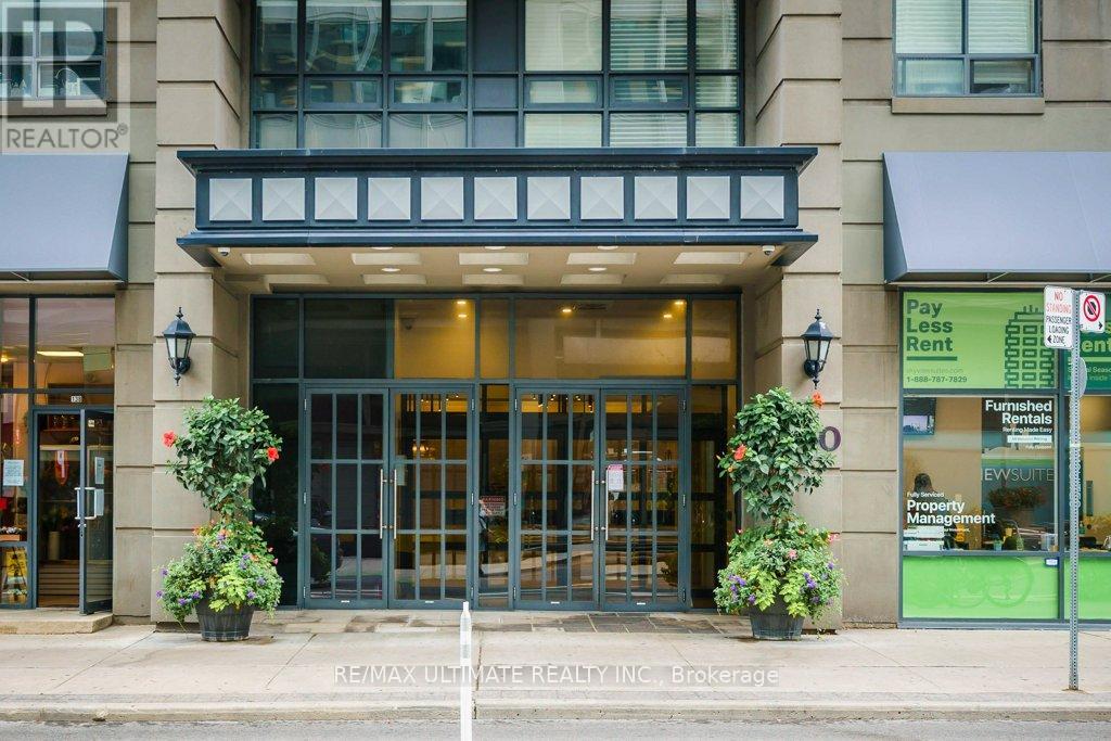 1004 - 140 Simcoe Street, Toronto (Waterfront Communities), Ontario  M5H 4E9 - Photo 18 - C12403149