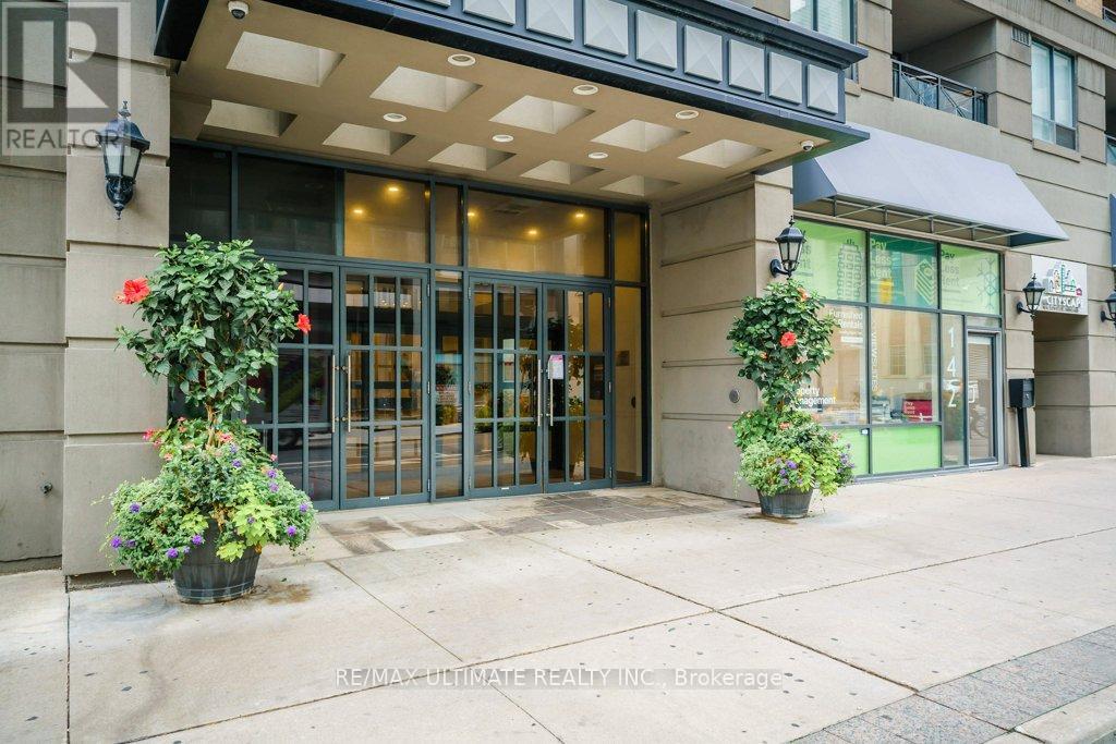 1004 - 140 Simcoe Street, Toronto (Waterfront Communities), Ontario  M5H 4E9 - Photo 19 - C12403149