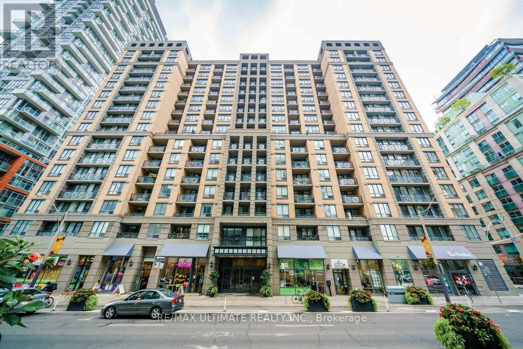 1004 - 140 Simcoe Street, Toronto (Waterfront Communities), Ontario  M5H 4E9 - Photo 20 - C12403149