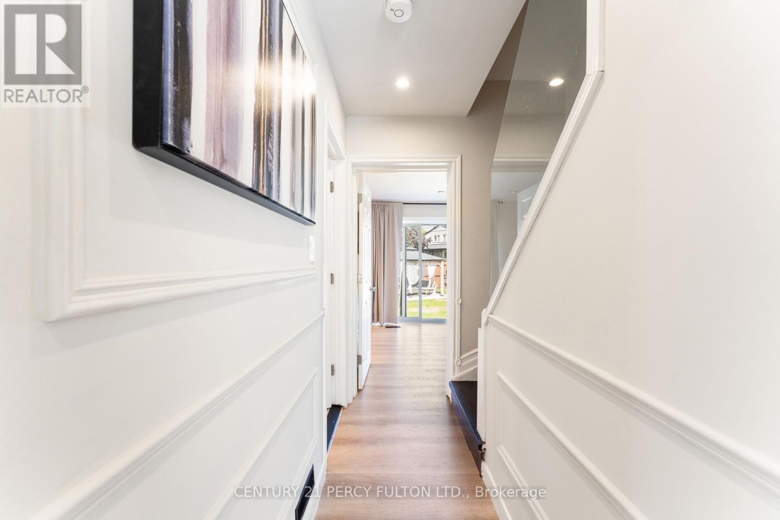 34 Topham Road, Toronto, Ontario  M4B 3K2 - Photo 15 - E12403120