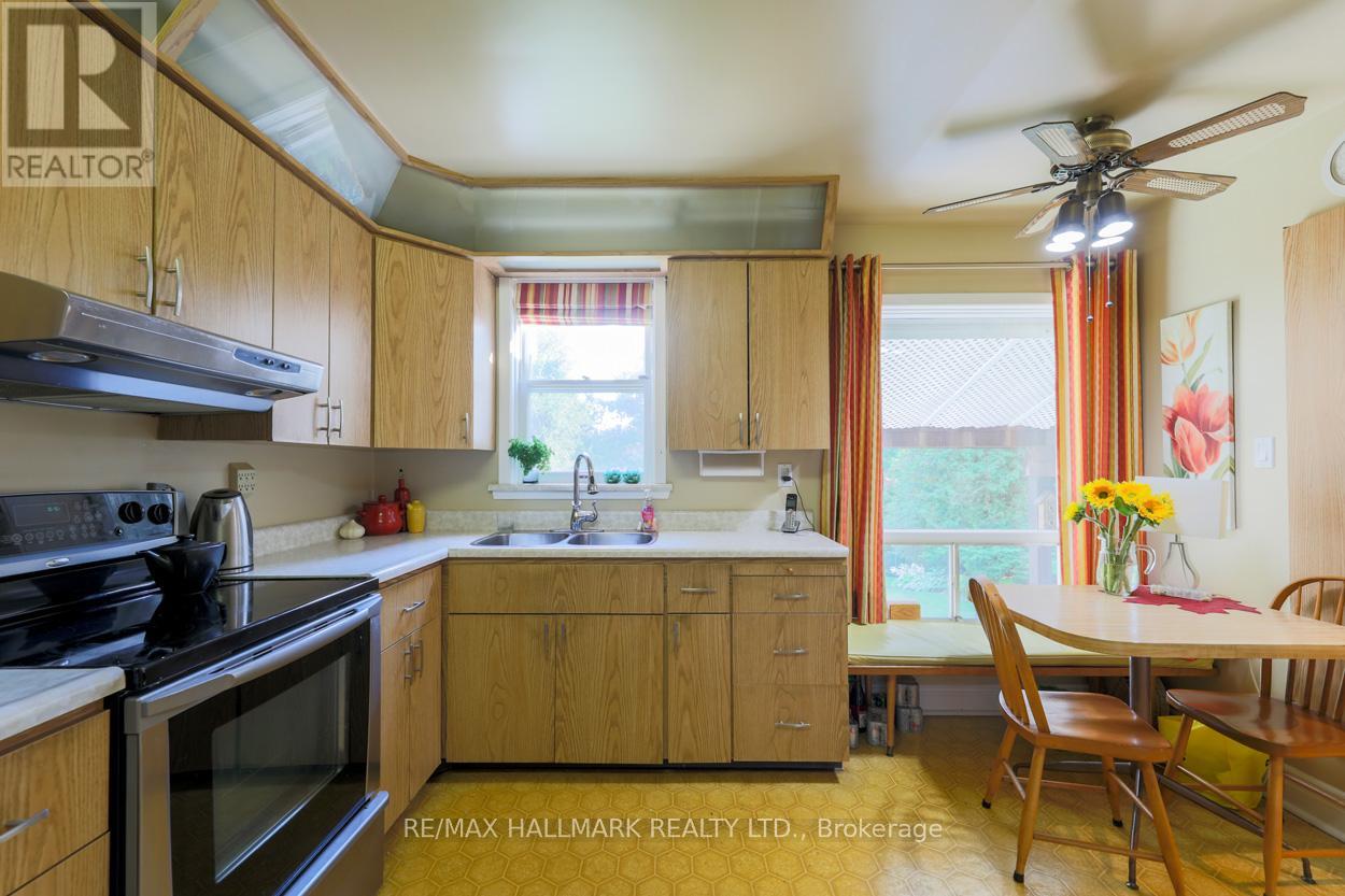 125 Chine Drive, Toronto, Ontario  M1M 2K8 - Photo 8 - E12403153