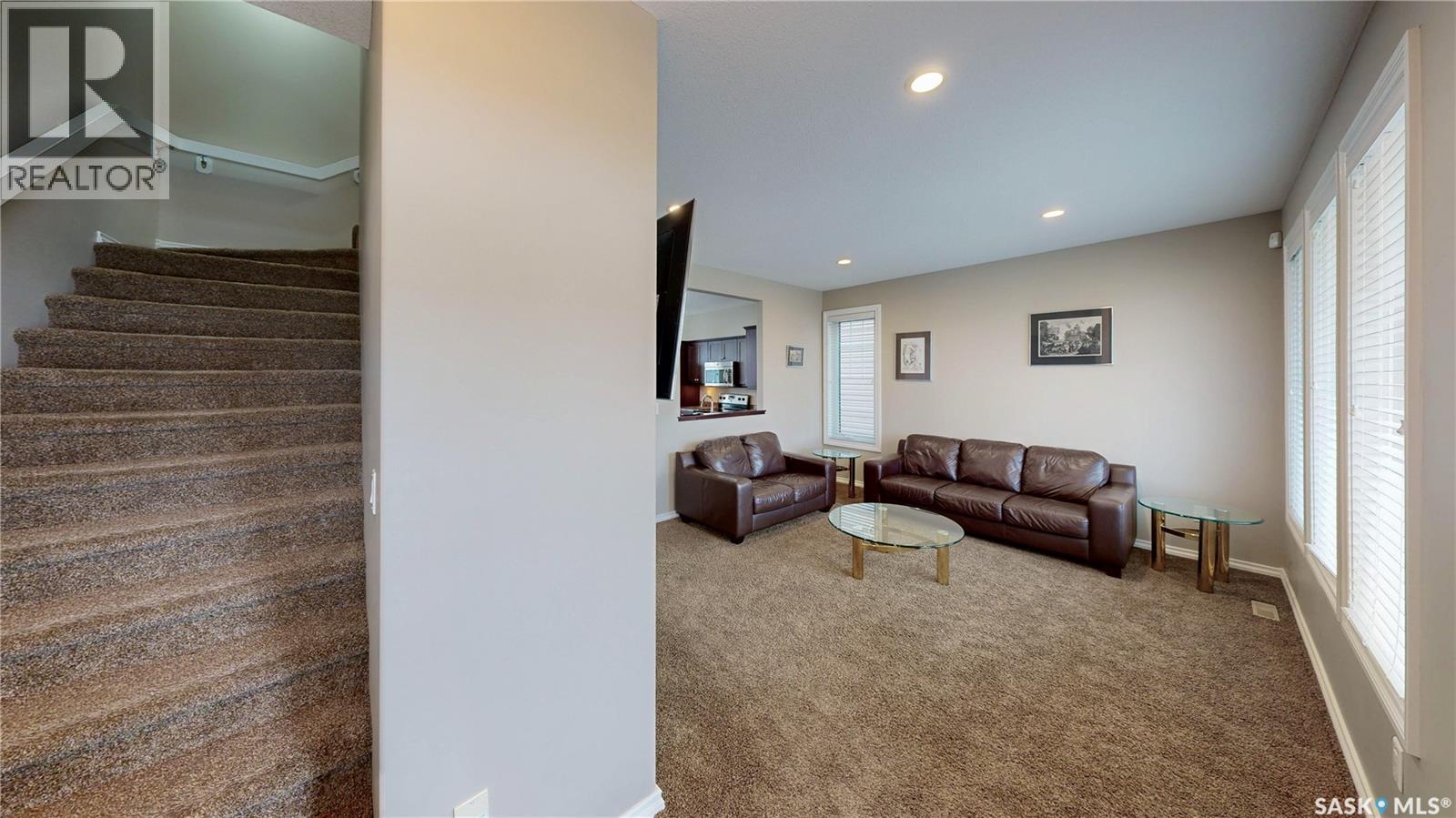 3330 Elgaard Drive, Regina, Saskatchewan  S4R 8J6 - Photo 17 - SK018350