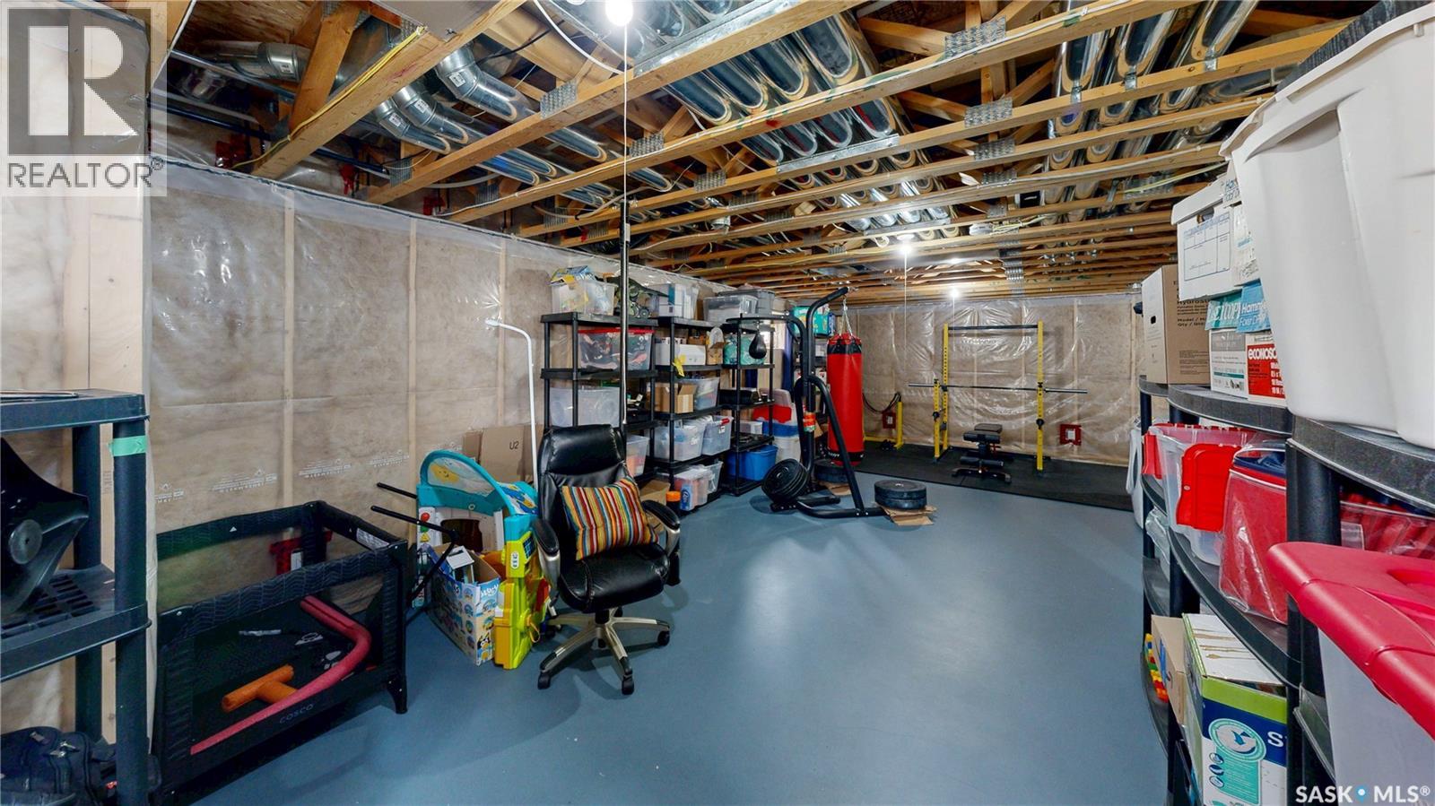 3330 Elgaard Drive, Regina, Saskatchewan  S4R 8J6 - Photo 32 - SK018350