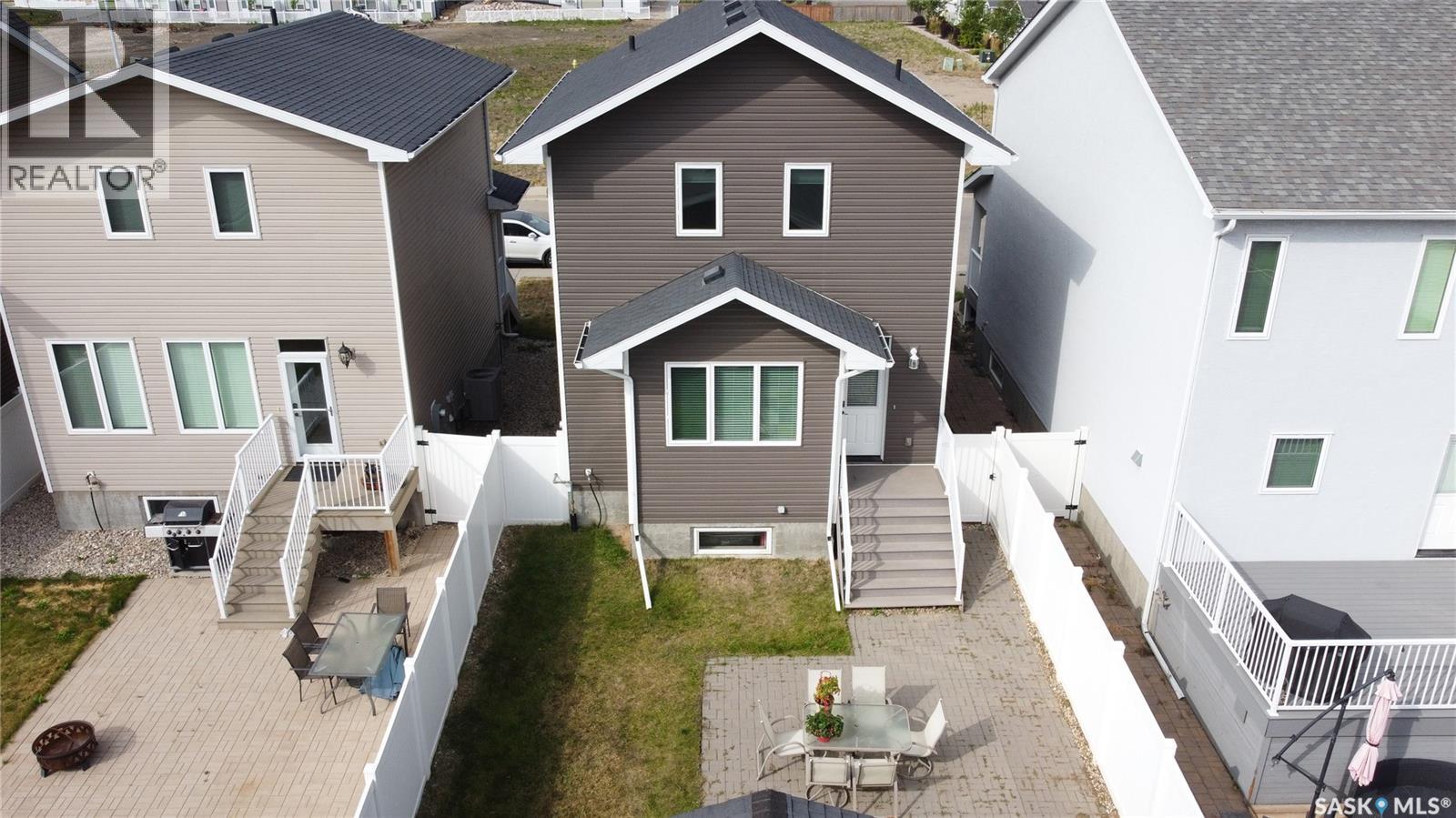3330 Elgaard Drive, Regina, Saskatchewan  S4R 8J6 - Photo 44 - SK018350