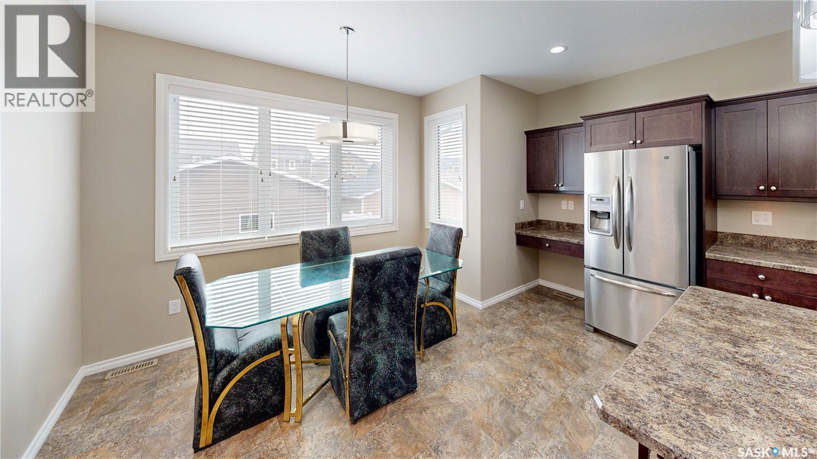 3330 Elgaard Drive, Regina, Saskatchewan  S4R 8J6 - Photo 8 - SK018350