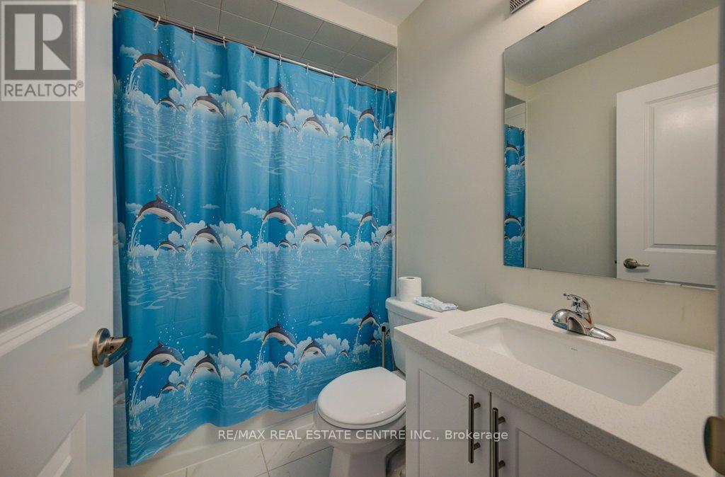 43 Genoa Drive, Hamilton, Ontario  L9B 0K1 - Photo 23 - X12397847