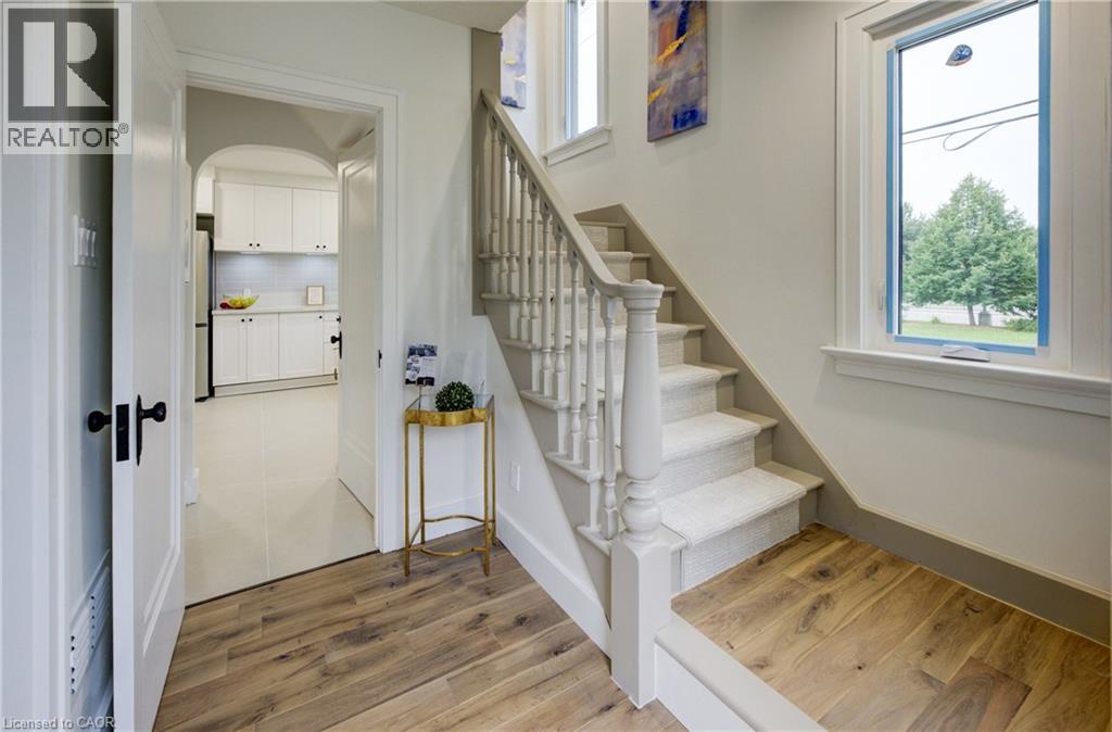 268 Cameron Street N, Kitchener, Ontario  N2H 3B5 - Photo 3 - 40769706