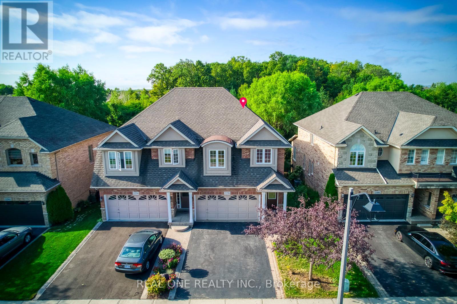 2296 PARKGLEN AVENUE, Oakville, Ontario