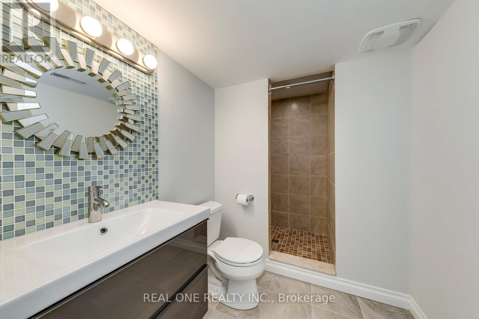 2296 Parkglen Avenue, Oakville, Ontario  L6M 4R3 - Photo 39 - W12403143