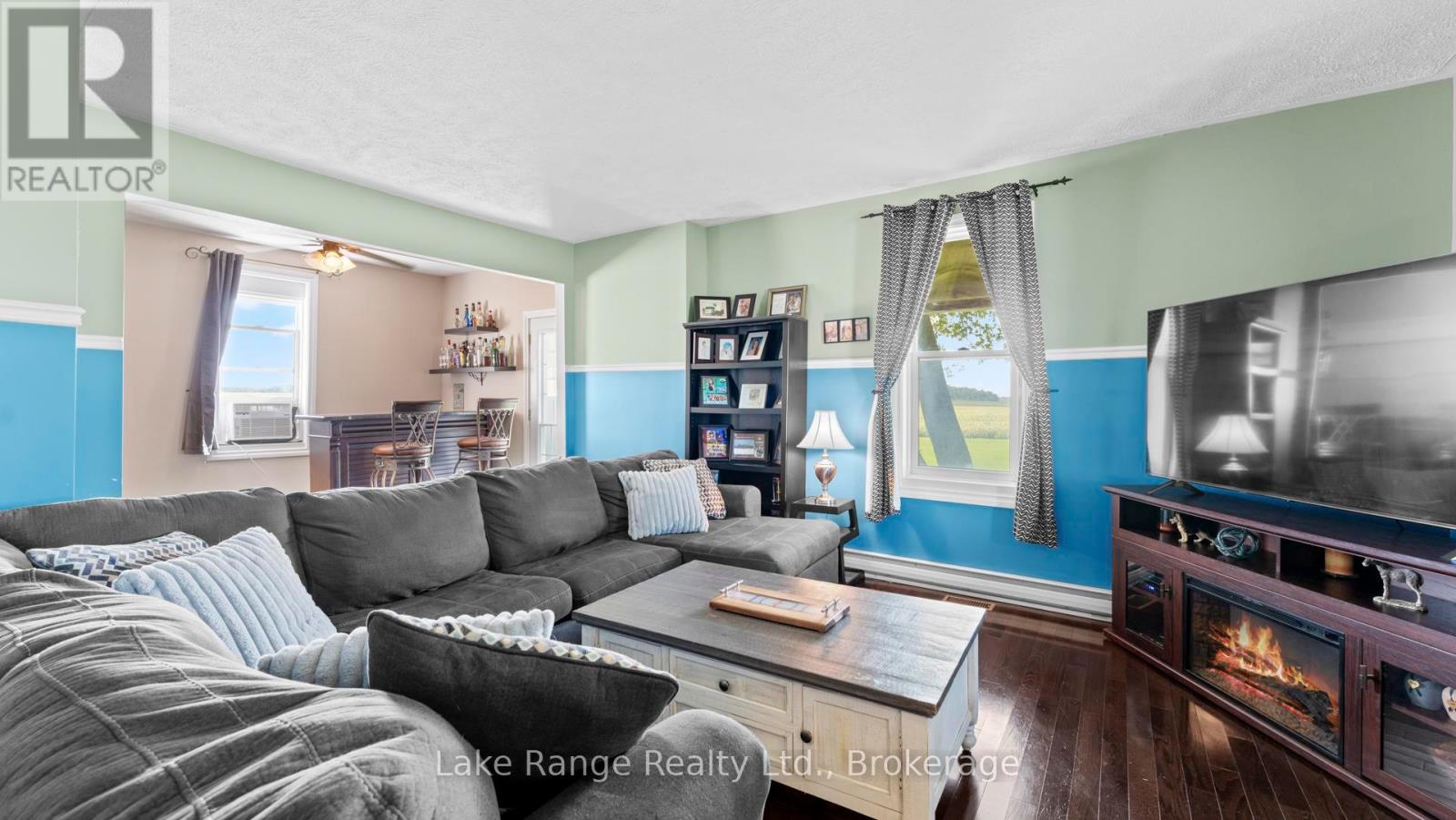 3622 Highway 21, Kincardine, Ontario  N0G 2T0 - Photo 25 - X12403160