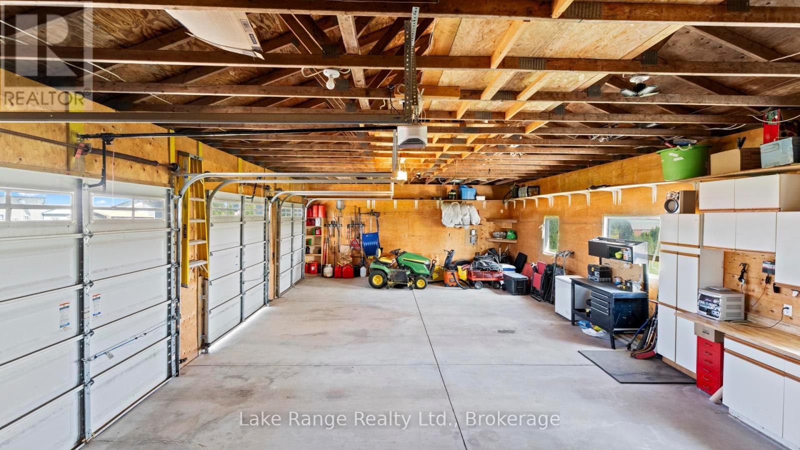 3622 Highway 21, Kincardine, Ontario  N0G 2T0 - Photo 38 - X12403160