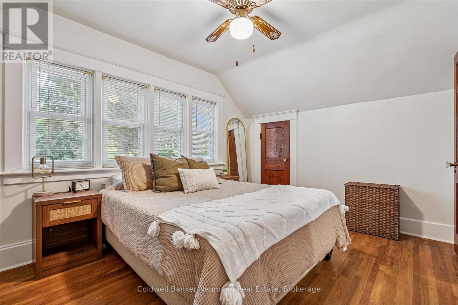 39 Agnes Street, Kitchener, Ontario  N2G 2E9 - Photo 13 - X12403173