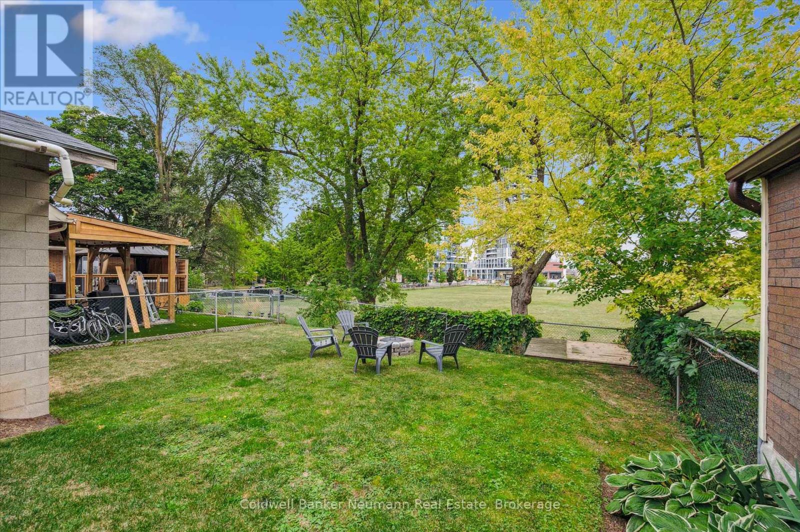 39 Agnes Street, Kitchener, Ontario  N2G 2E9 - Photo 21 - X12403173