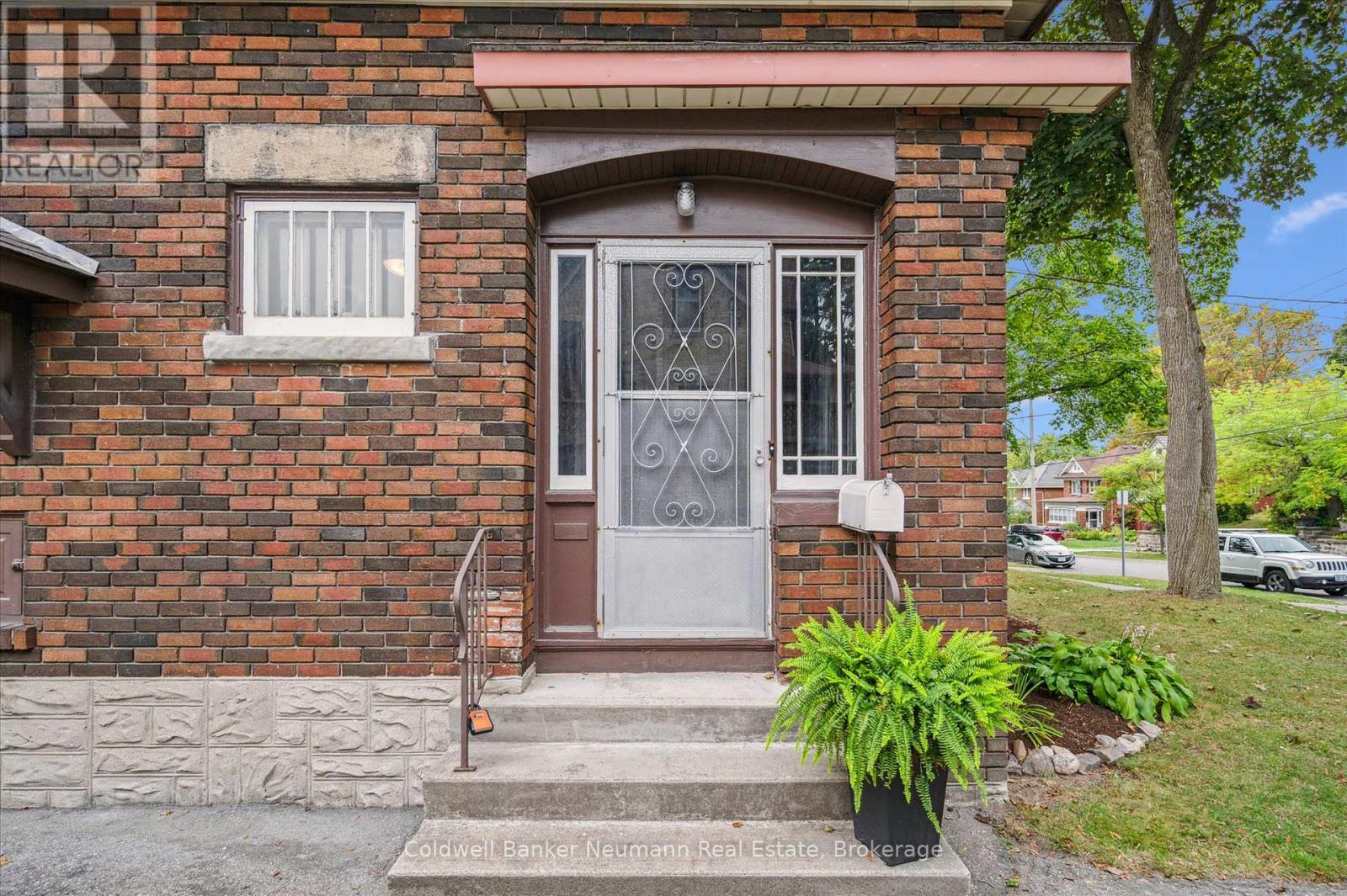 39 Agnes Street, Kitchener, Ontario  N2G 2E9 - Photo 26 - X12403173