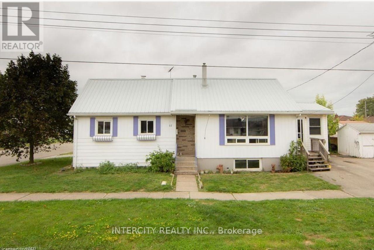 11 SAUER AVENUE, Welland, Ontario