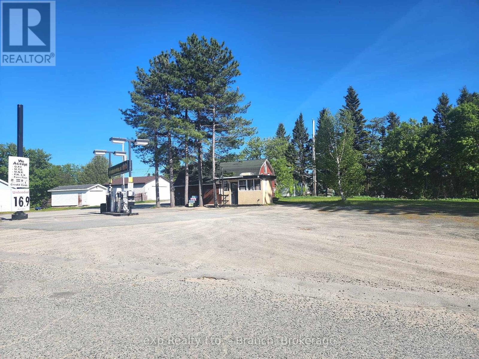 38 Huron Road, Cochrane, Ontario  P0L 1C0 - Photo 4 - T12403187