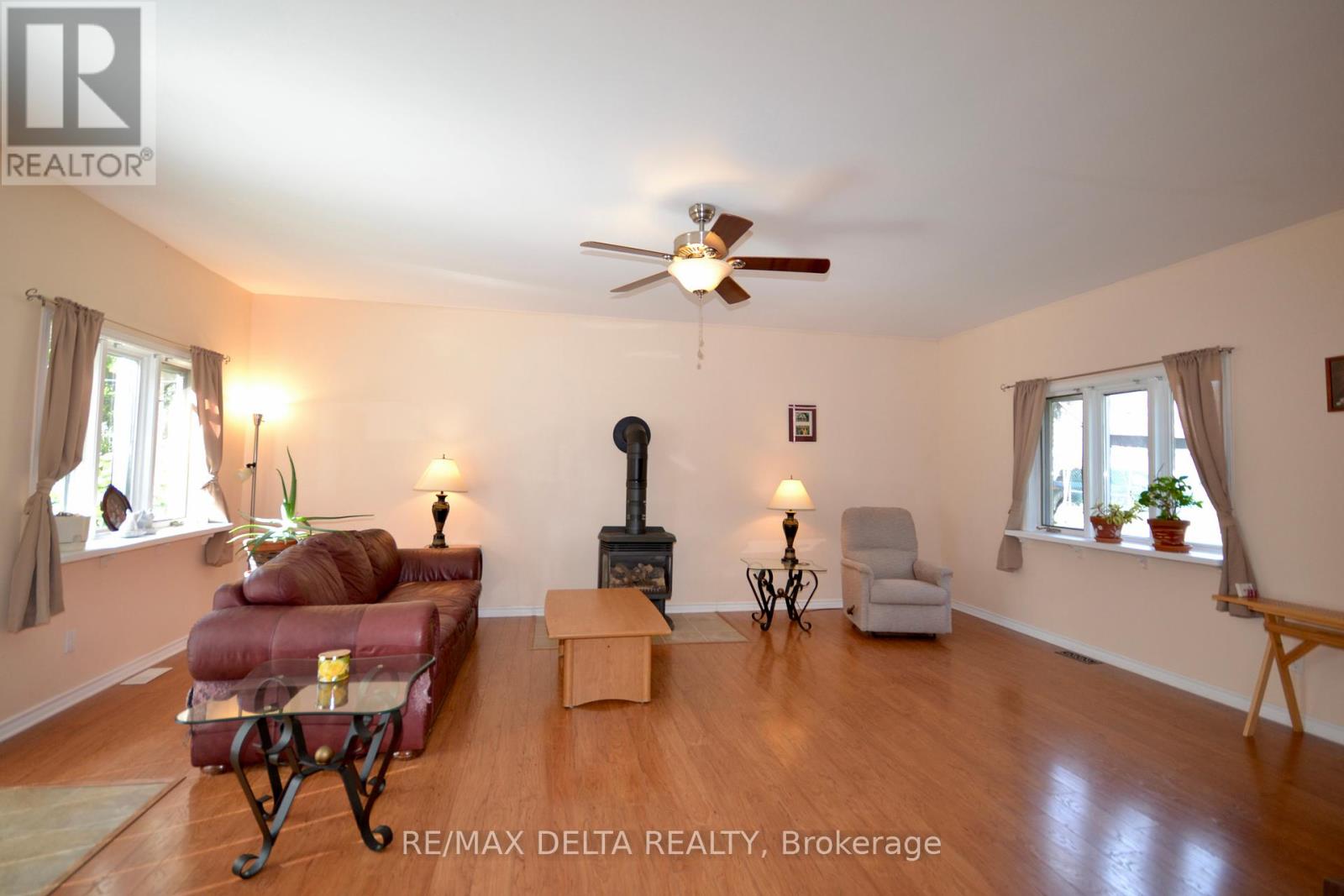 3383 Champlain Street, Clarence-Rockland, Ontario  K0A 1E0 - Photo 15 - X12403225