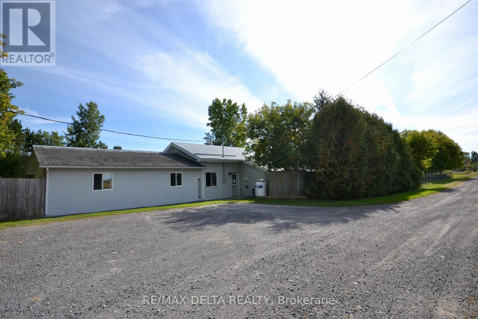 3383 Champlain Street, Clarence-Rockland, Ontario  K0A 1E0 - Photo 23 - X12403225