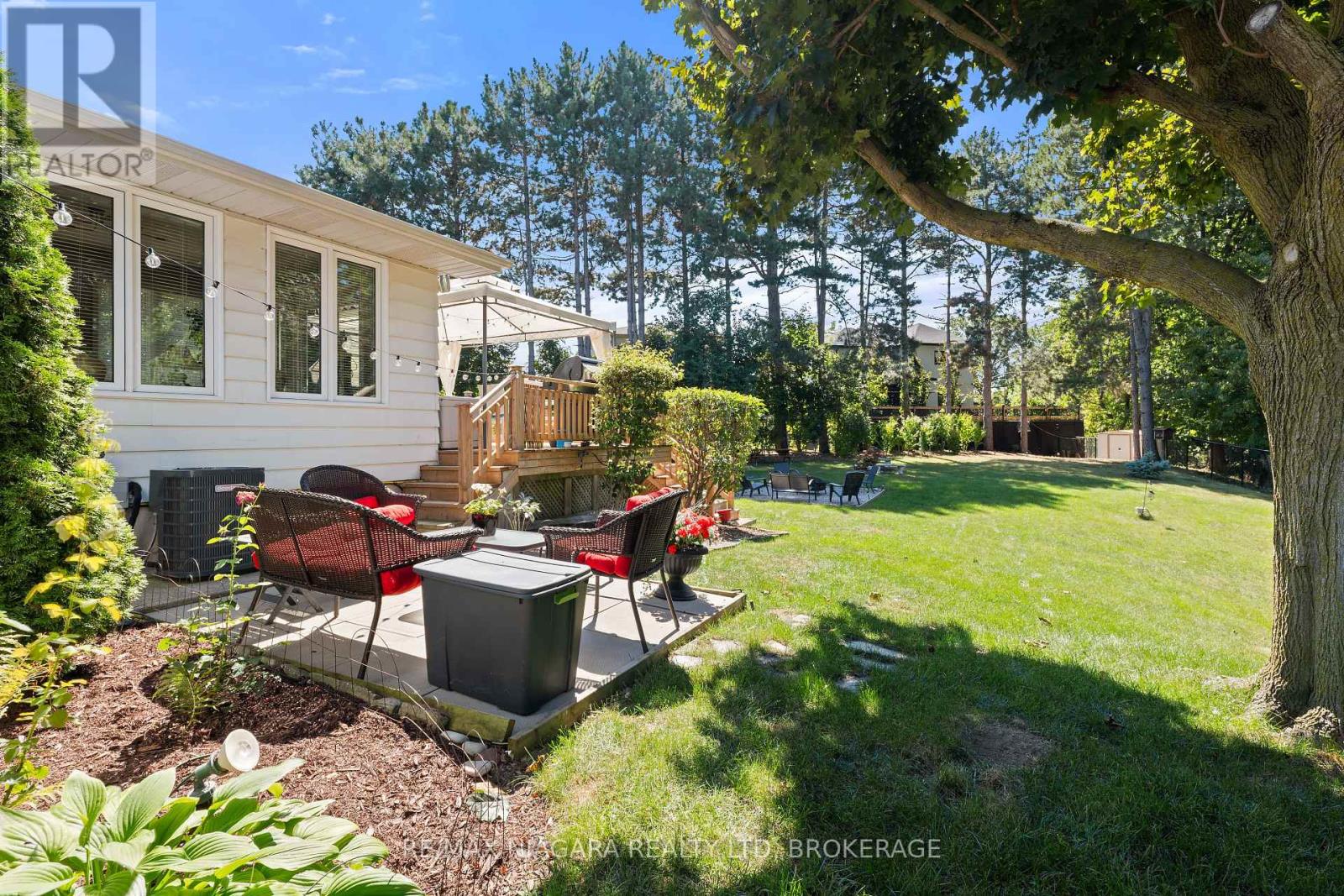 16 Centennial Drive, St. Catharines, Ontario  L2N 6A4 - Photo 31 - X12403157