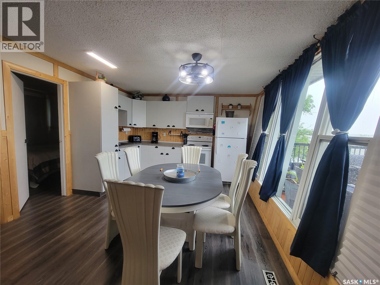#36 Cabin, Lakeshore Drive Macklin Regional Park, Eye Hill Rm No. 382, Saskatchewan  S0L 2C0 - Photo 12 - SK011756