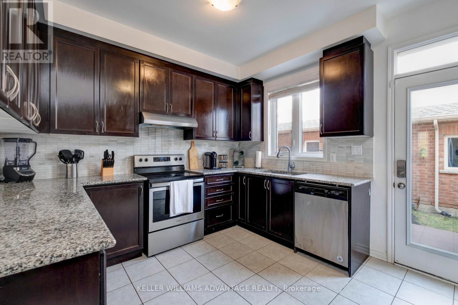 148 Cleanside Road, Toronto, Ontario  M1L 0J3 - Photo 9 - E12390647