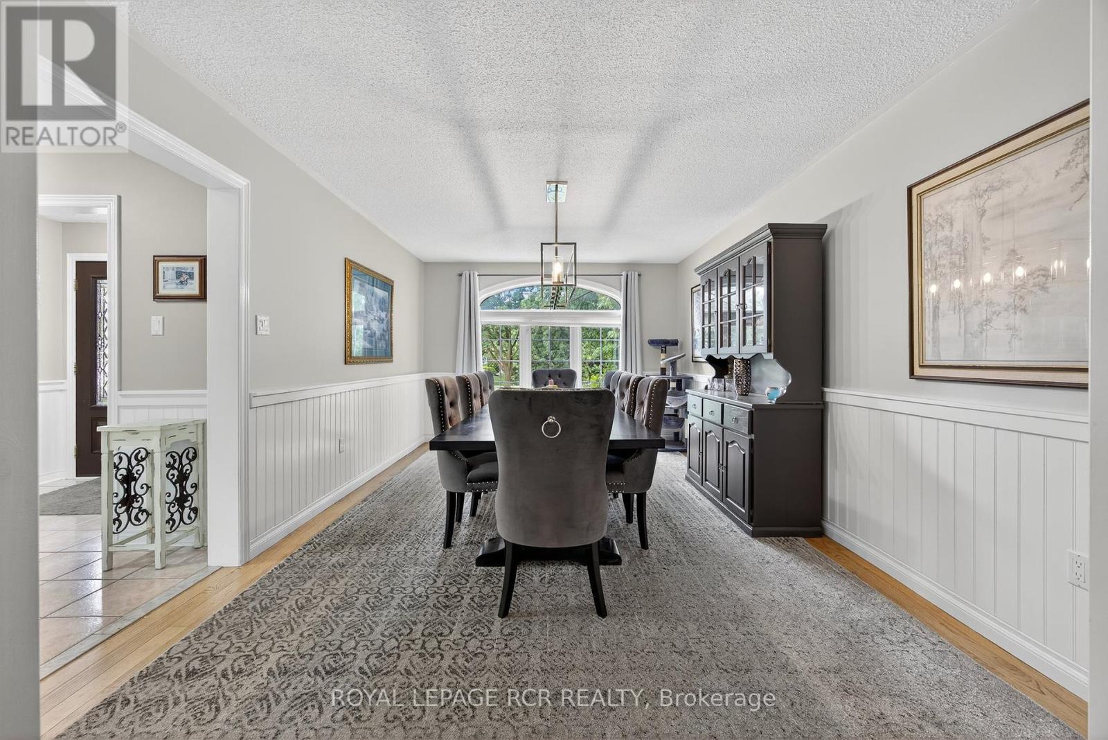 2 Dungey Crescent, New Tecumseth, Ontario  L9R 1X5 - Photo 8 - N12247391