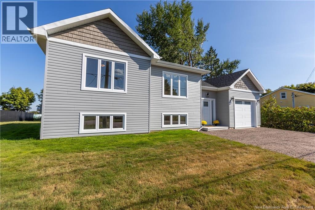 144 Queens Road, Sackville, New Brunswick  E4L 2B6 - Photo 2 - NB126577
