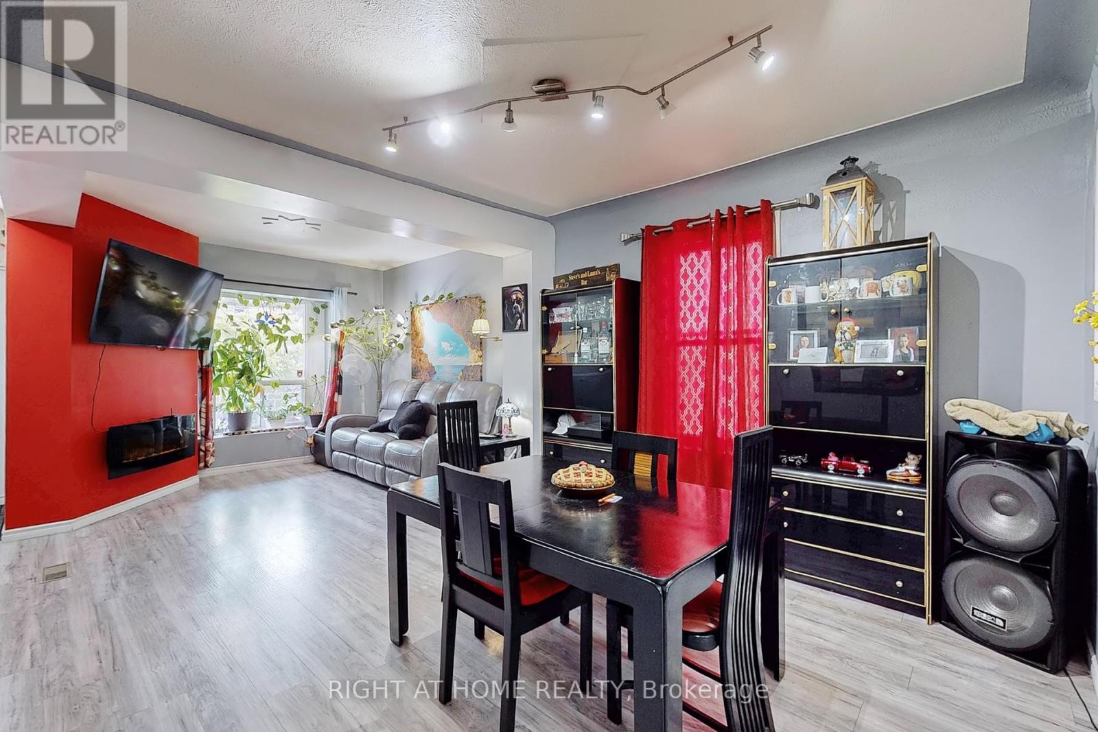 89 Keith Street, Hamilton, Ontario  L8L 3S5 - Photo 8 - X12351013