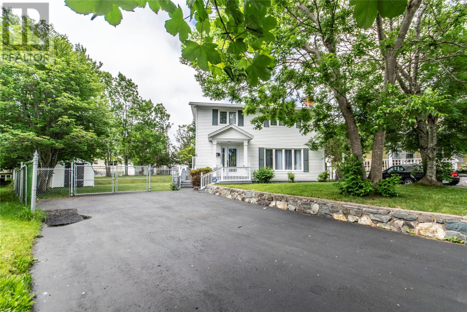 6 Donegal Place, St. John's, Newfoundland & Labrador  A1B 3L6 - Photo 2 - 1290427