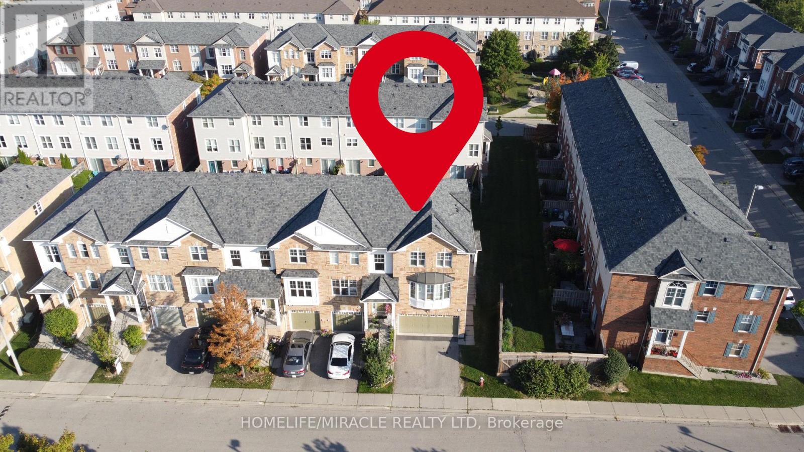 38 - 5980 Whitehorn Avenue, Mississauga, Ontario  L5A 5X2 - Photo 1 - W12402157
