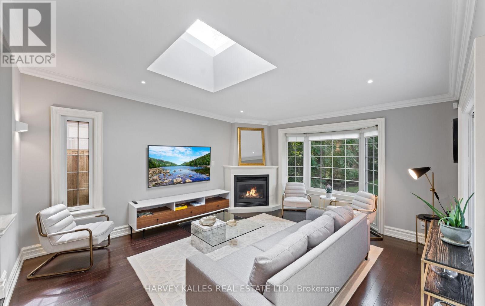 112 Mason Boulevard, Toronto (Bedford Park-Nortown), Ontario  M5M 3E3 - Photo 13 - C12403226