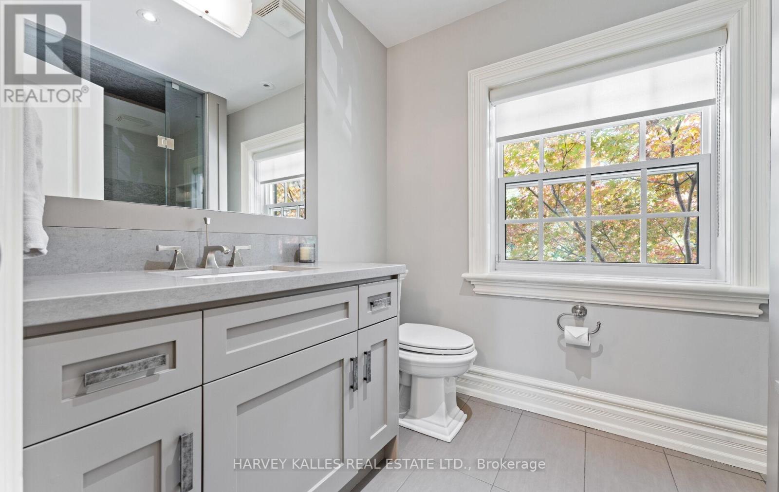 112 Mason Boulevard, Toronto (Bedford Park-Nortown), Ontario  M5M 3E3 - Photo 24 - C12403226