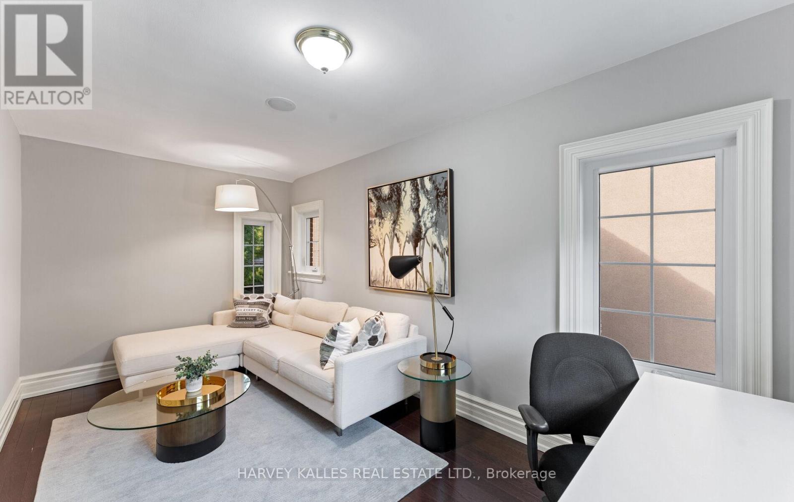 112 Mason Boulevard, Toronto (Bedford Park-Nortown), Ontario  M5M 3E3 - Photo 5 - C12403226