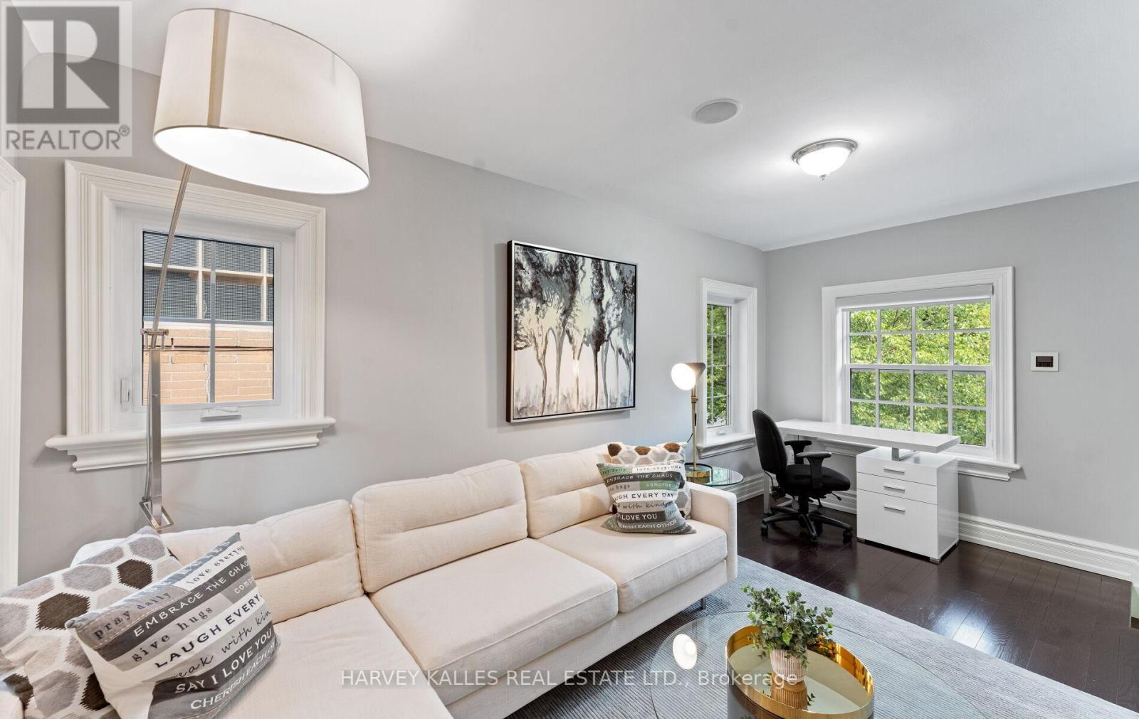112 Mason Boulevard, Toronto (Bedford Park-Nortown), Ontario  M5M 3E3 - Photo 6 - C12403226