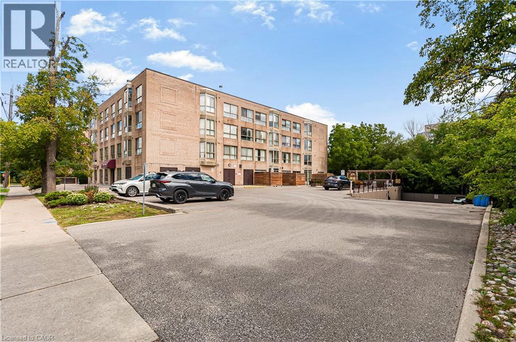 249 Major Mackenzie Drive E Unit# 106, Richmond Hill, Ontario  L4C 9M8 - Photo 4 - 40767760