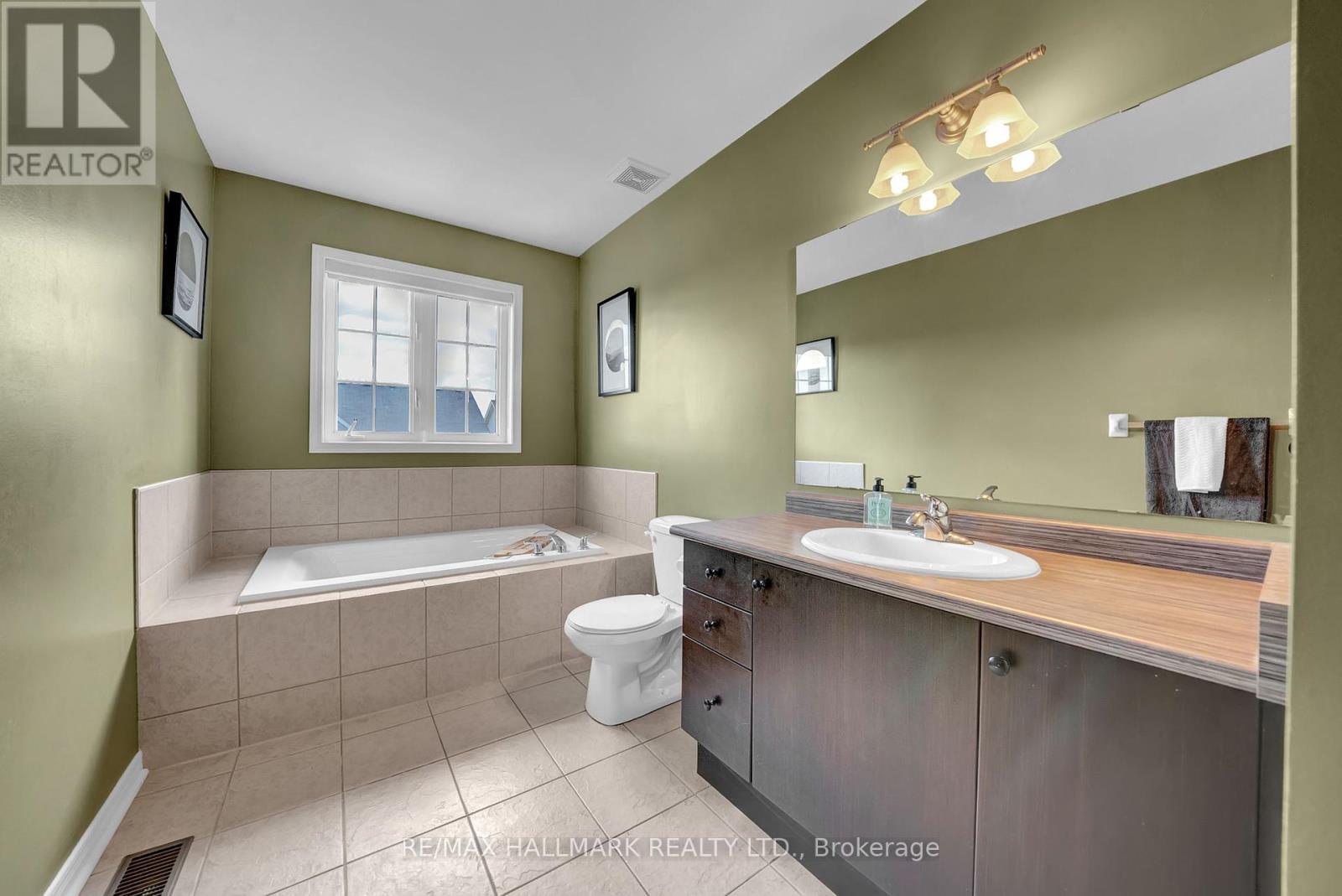 35 Westover Drive, Clarington, Ontario  L1C 0M7 - Photo 19 - E12403172