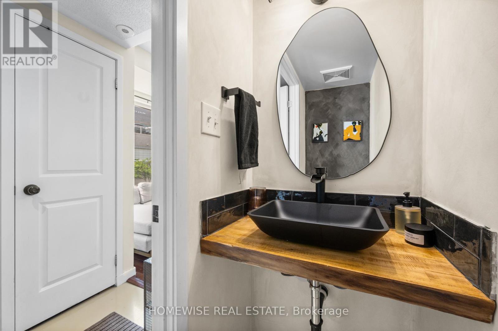 63 Carroll Street, Toronto, Ontario  M4M 3G2 - Photo 10 - E12403194