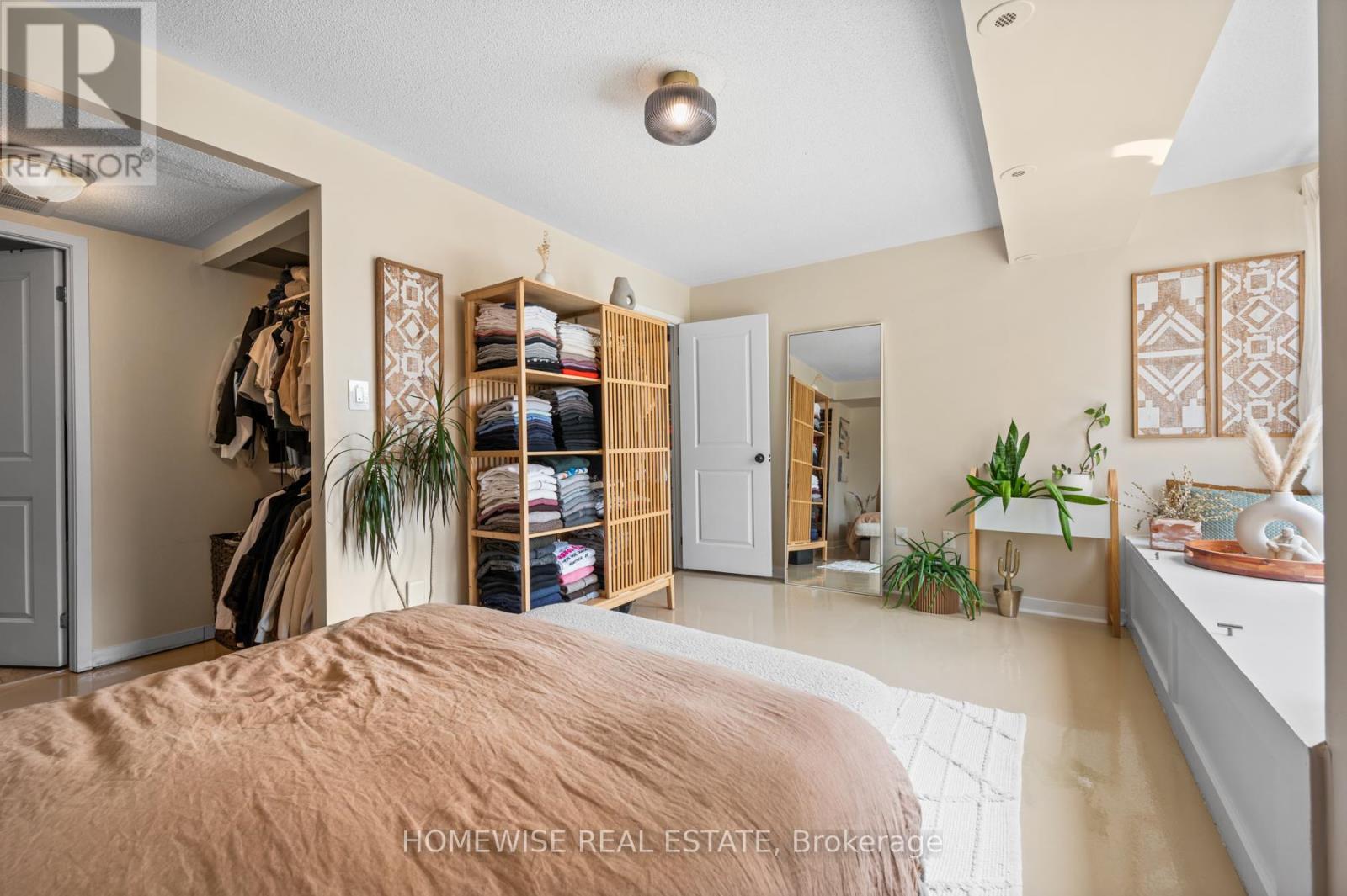 63 Carroll Street, Toronto, Ontario  M4M 3G2 - Photo 15 - E12403194