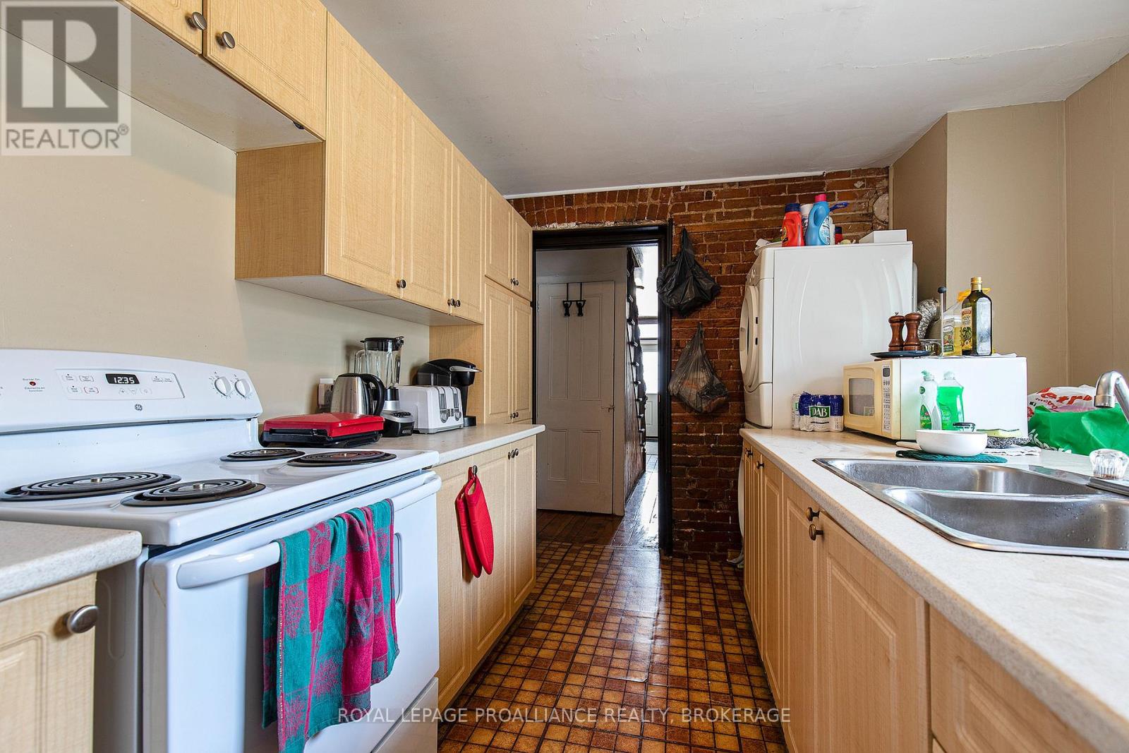 251 Division Street, Kingston, Ontario  K7K 3Z5 - Photo 16 - X12403383