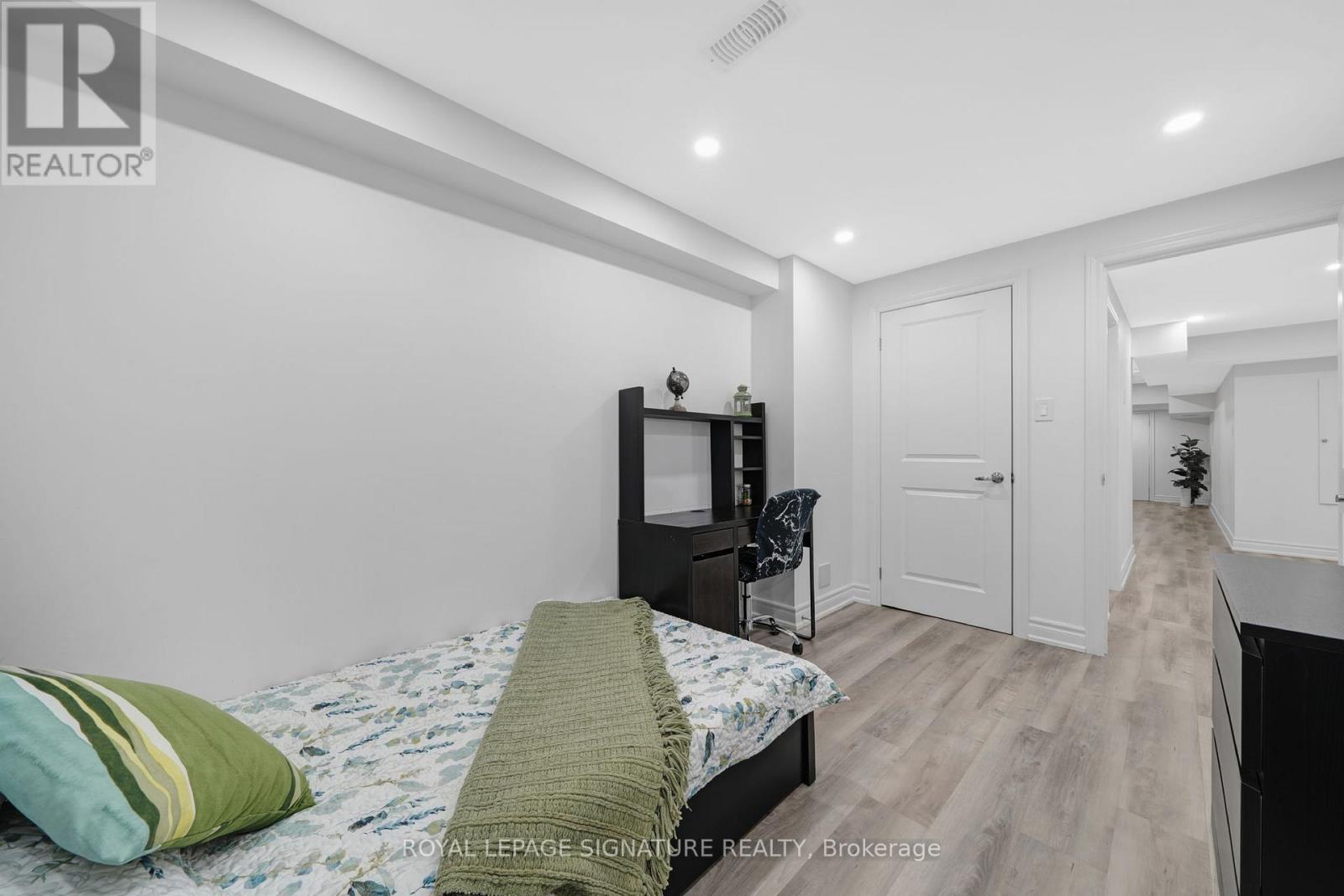 167 Landolfi Way, Bradford West Gwillimbury, Ontario  L3Z 4L7 - Photo 28 - N12403198