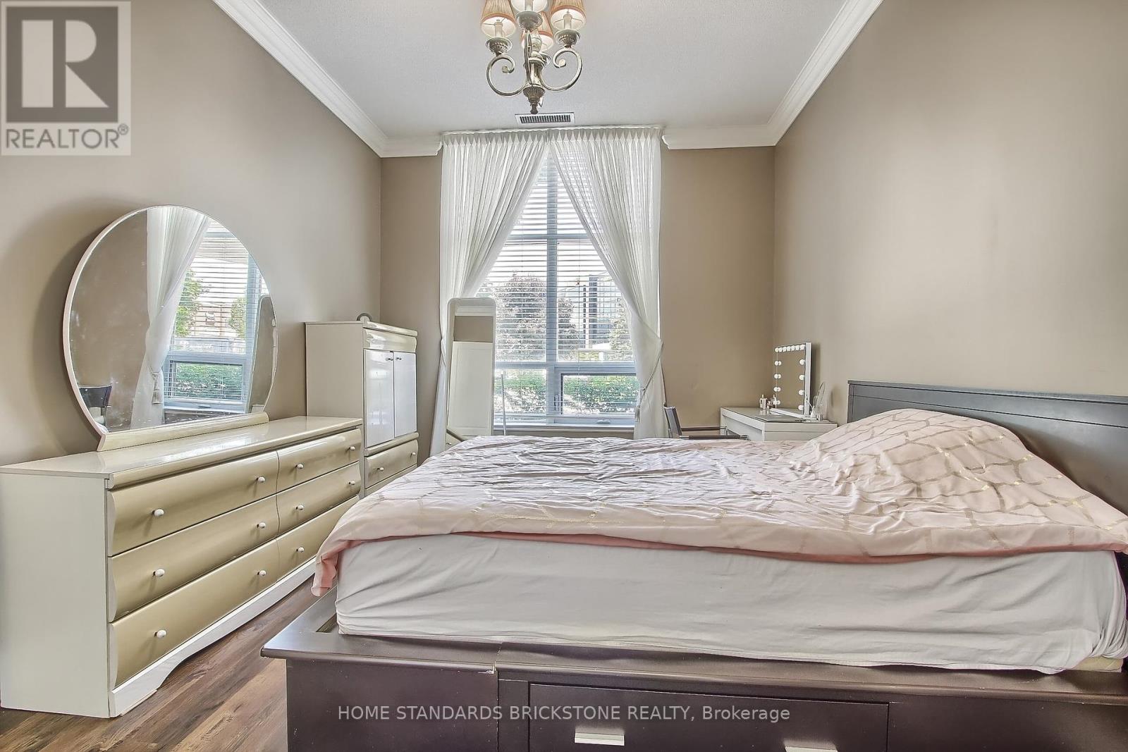 115 - 9225 Jane Street, Vaughan, Ontario  L6A 0J7 - Photo 11 - N12403217